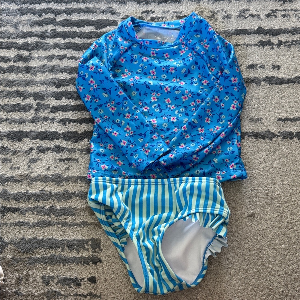 Cat & Jack 2 Piece bathing suit